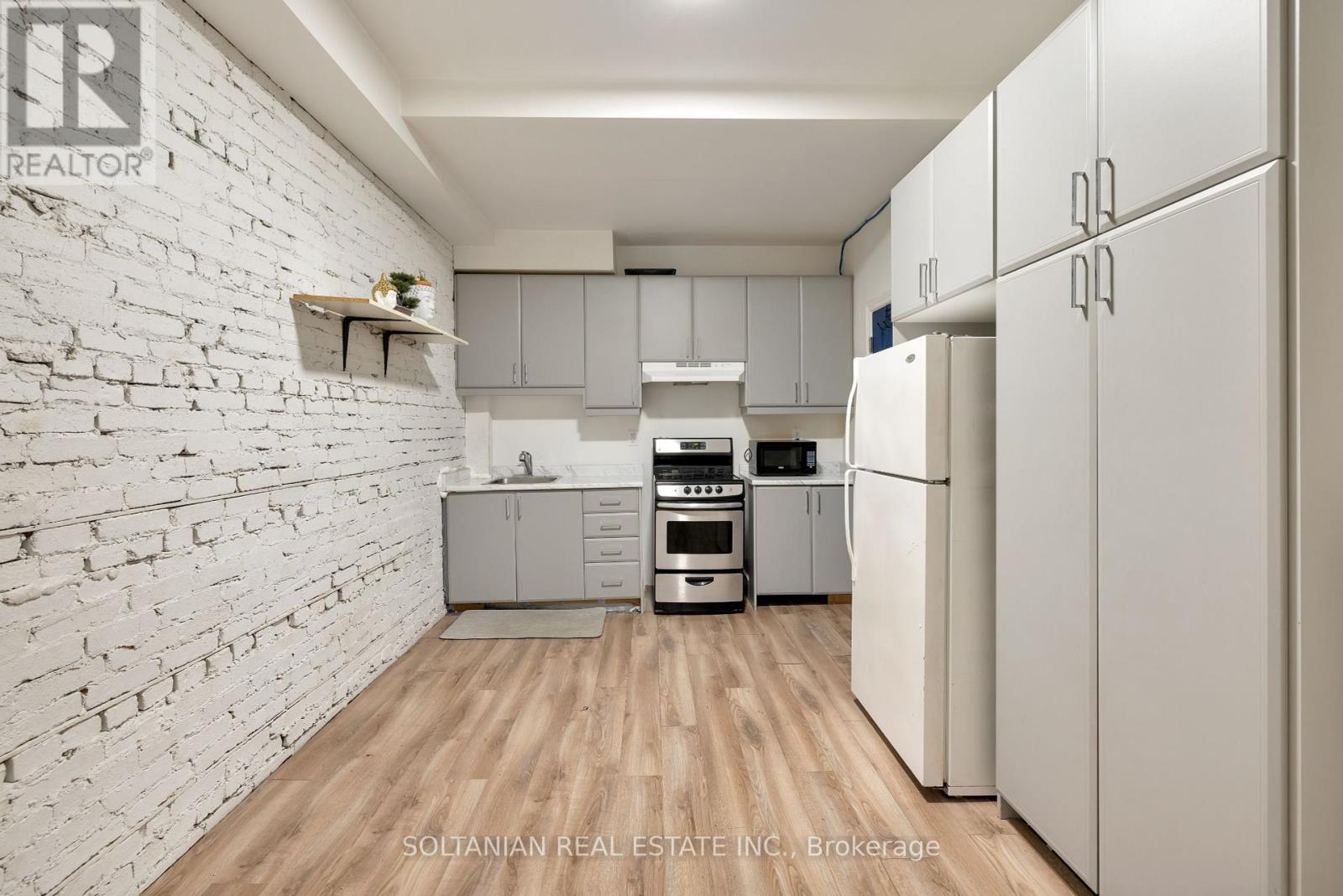 1742 St Clair Avenue W, Toronto, Ontario  M6N 1J3 - Photo 9 - W12189360
