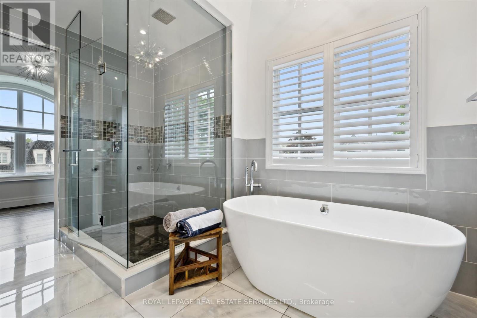 432 Tennyson Drive, Oakville, Ontario  L6L 3Z1 - Photo 29 - W12189381