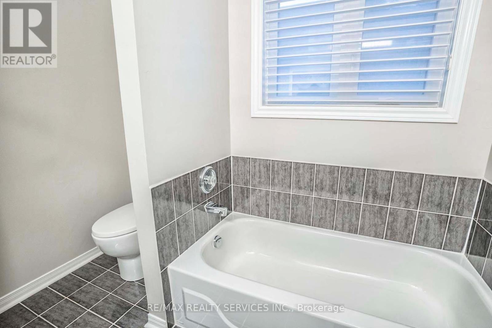 3 Sailwind Road, Brampton, Ontario  L6R 2G3 - Photo 21 - W12189391