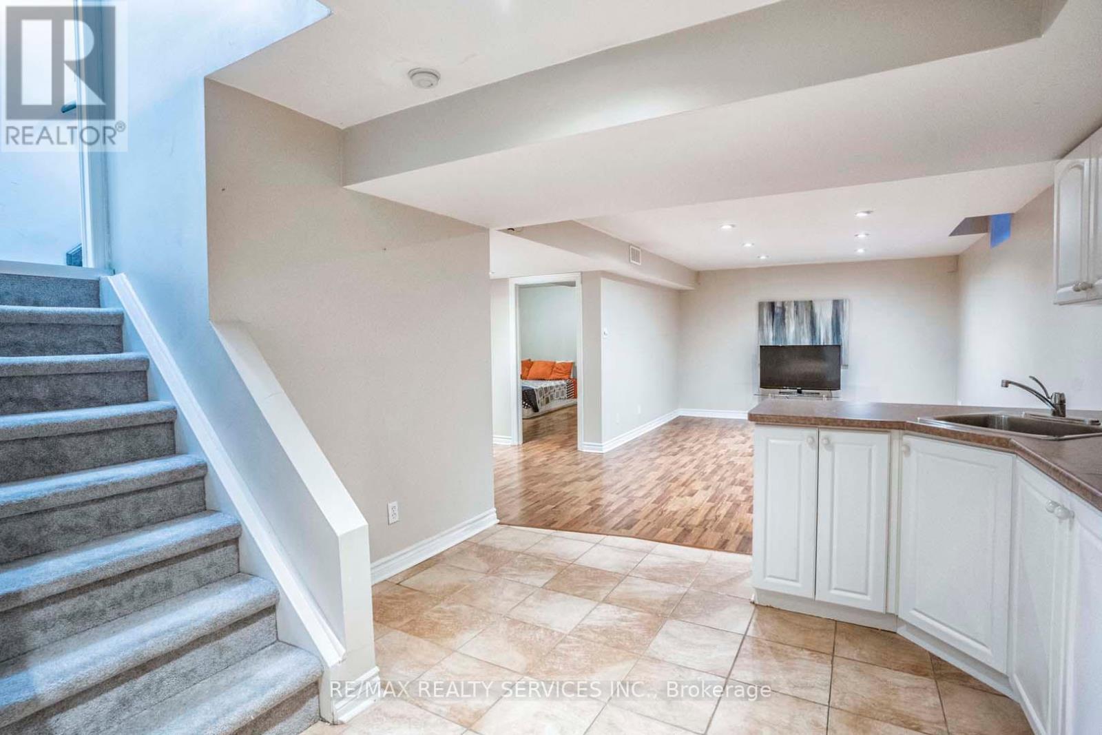 3 Sailwind Road, Brampton, Ontario  L6R 2G3 - Photo 28 - W12189391