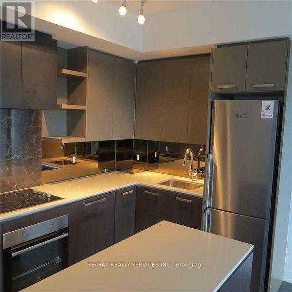 507 - 1830 Bloor Street W, Toronto, Ontario  M6P 0A2 - Photo 2 - W12189436