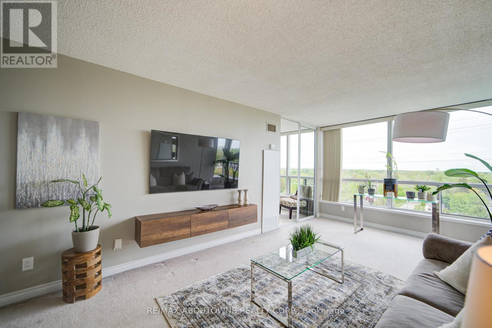 1008 - 1276 Maple Crossing Boulevard, Burlington, Ontario  L7S 2J9 - Photo 14 - W12189445