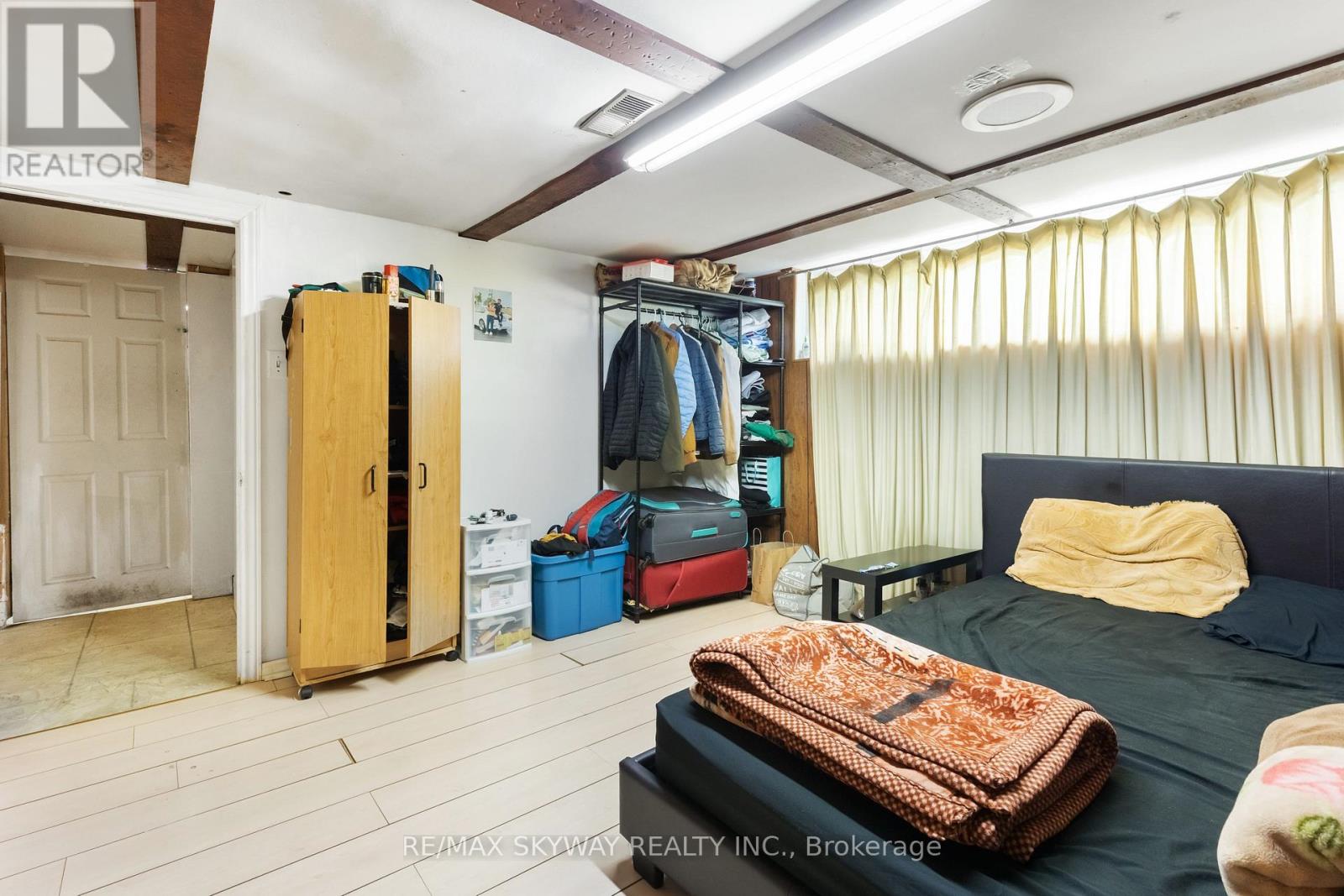 33 Tapley Drive, Toronto, Ontario  M9R 3P2 - Photo 30 - W12189477