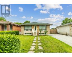 33 TAPLEY DRIVE, Toronto, Ontario