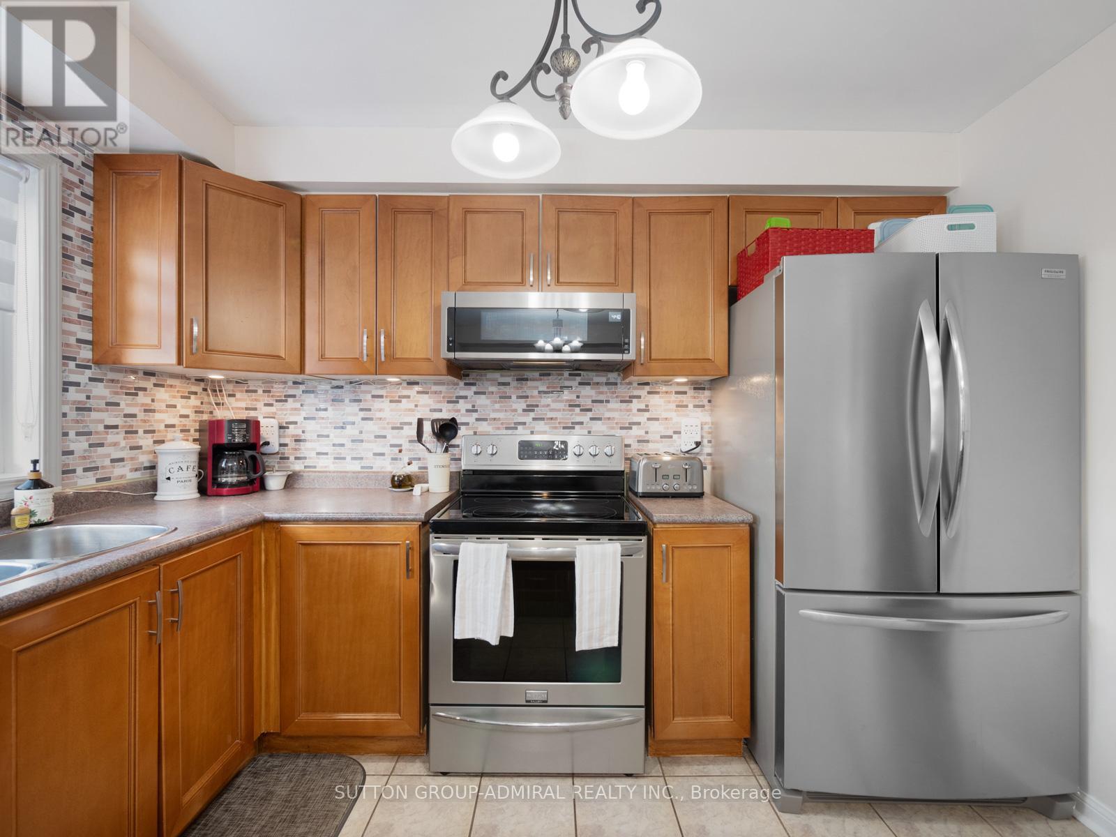 170 Tiller Trail, Brampton, Ontario  L6X 4S8 - Photo 10 - W12189488