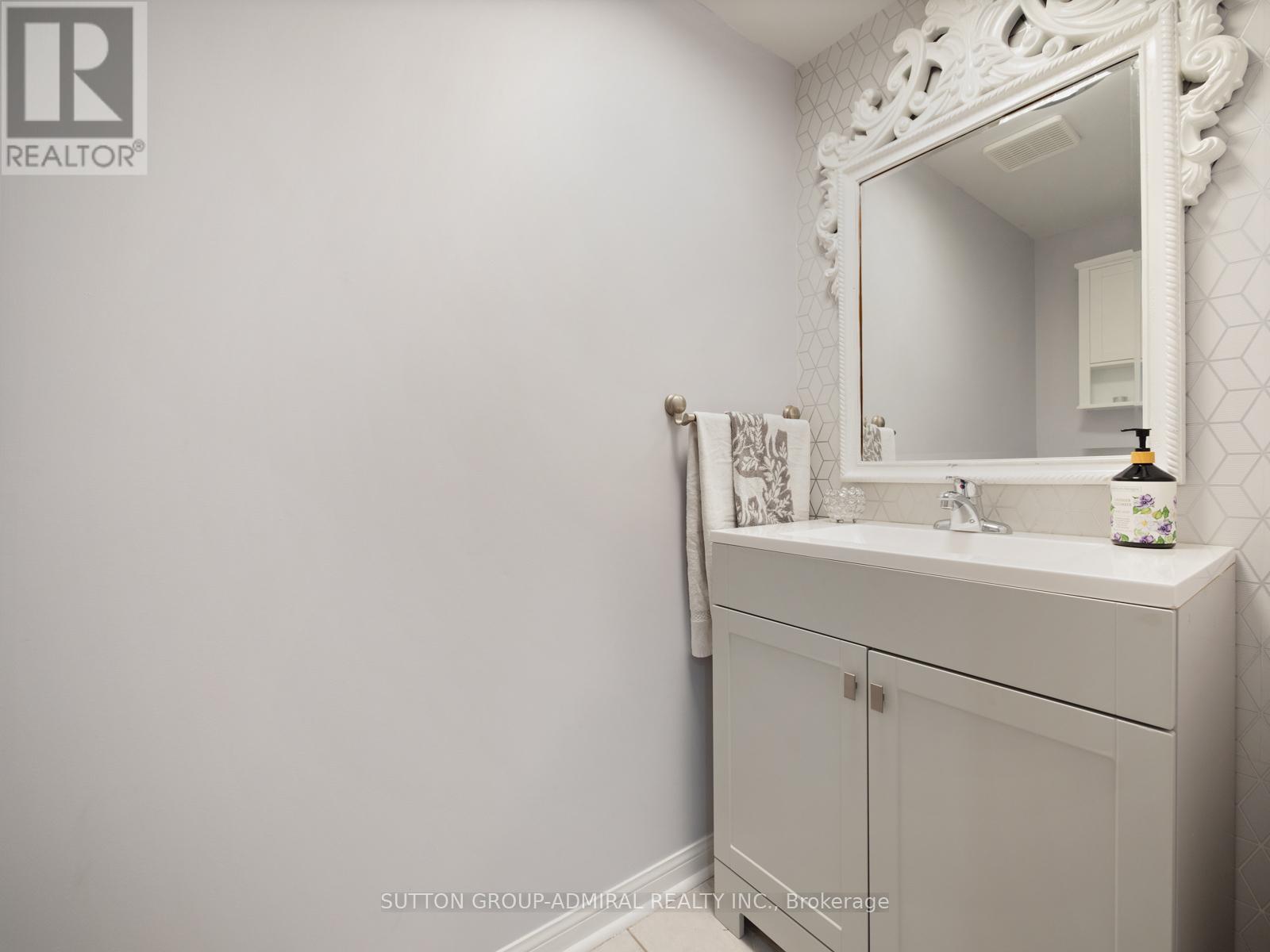 170 Tiller Trail, Brampton, Ontario  L6X 4S8 - Photo 15 - W12189488