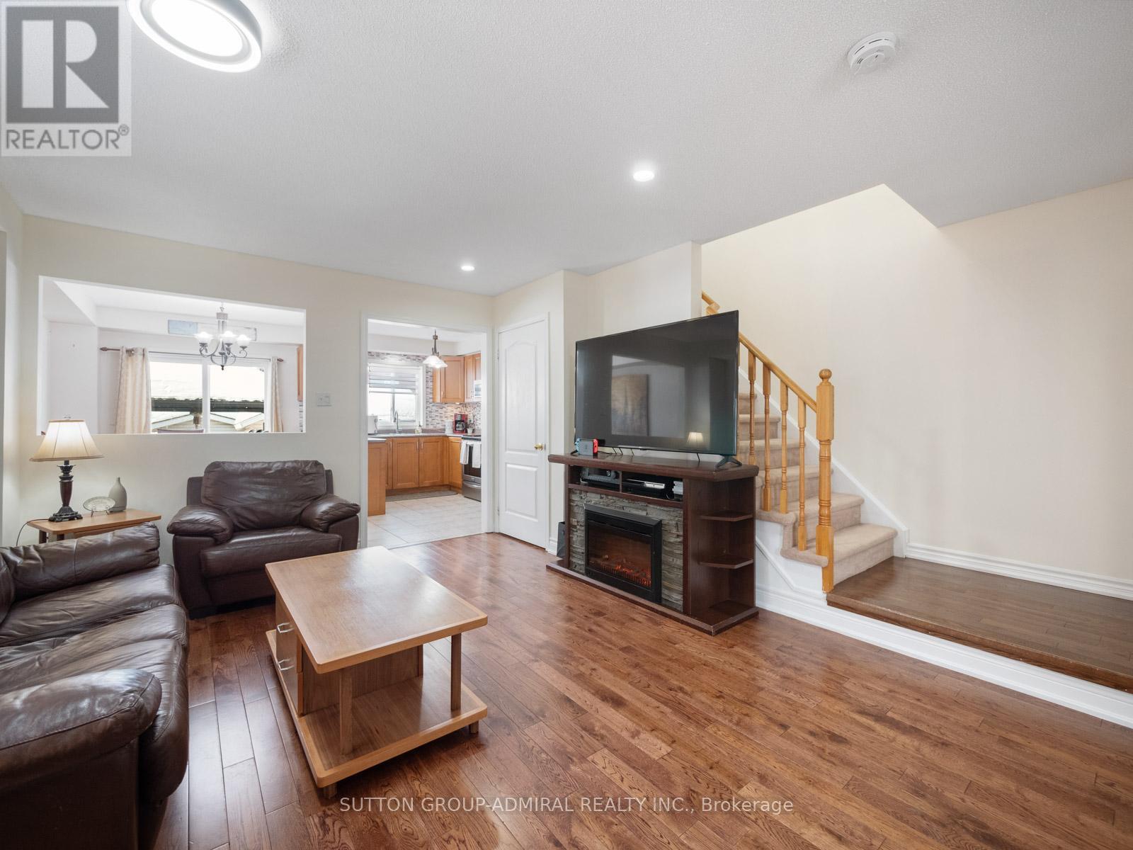170 Tiller Trail, Brampton, Ontario  L6X 4S8 - Photo 6 - W12189488