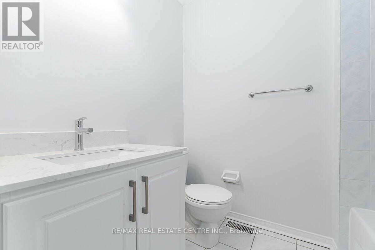 Main - 987 Sonoma Court, Mississauga, Ontario  L5V 2P4 - Photo 28 - W12189493