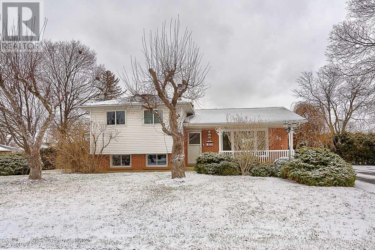 35 Edenborough Drive, Brampton, Ontario  L6T 2A2 - Photo 2 - W12189502