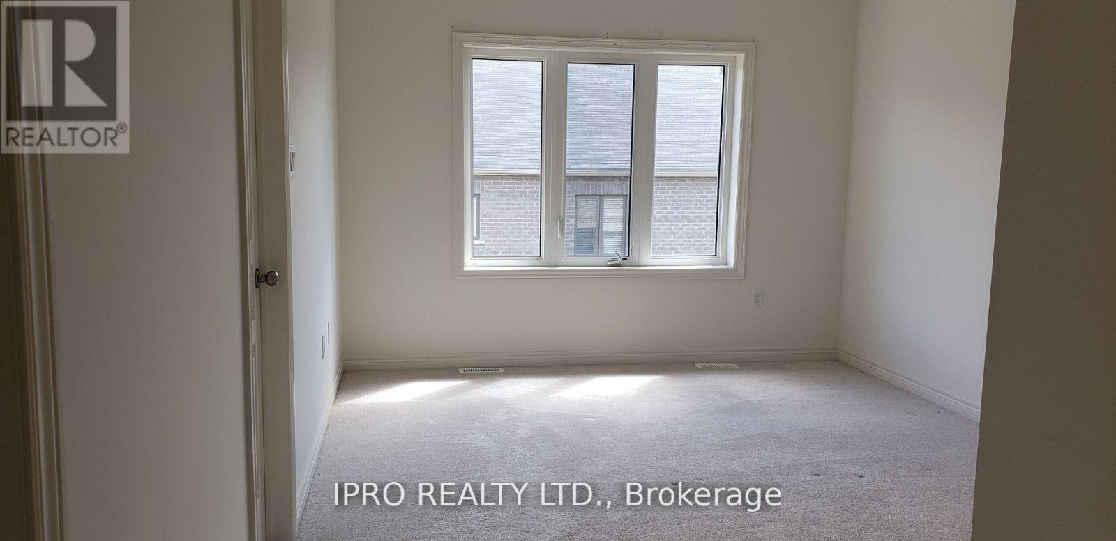 52 Adventura Road, Brampton, Ontario  L7A 5A7 - Photo 6 - W12189513