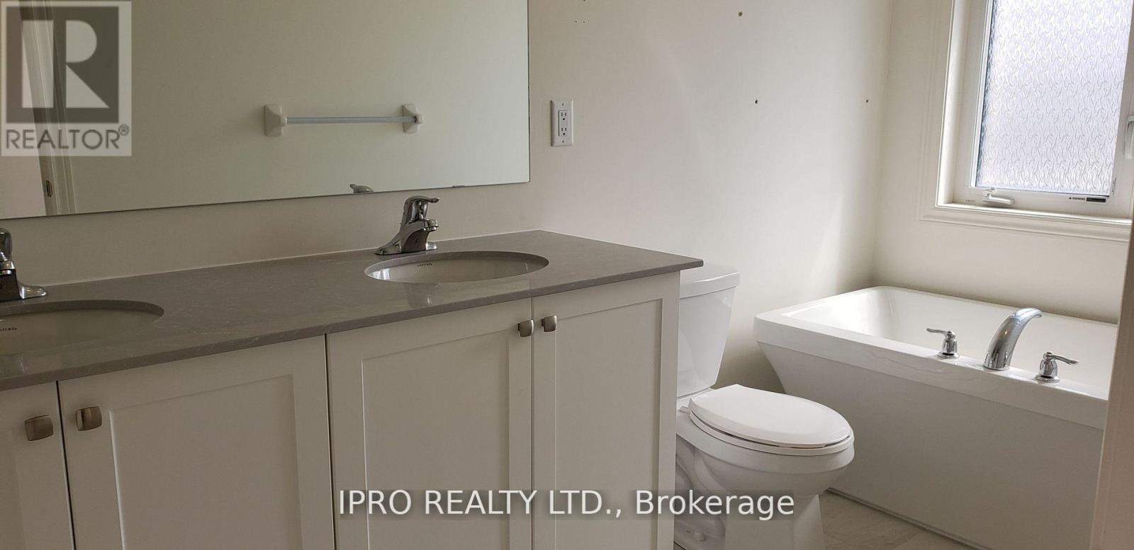 52 Adventura Road, Brampton, Ontario  L7A 5A7 - Photo 8 - W12189513