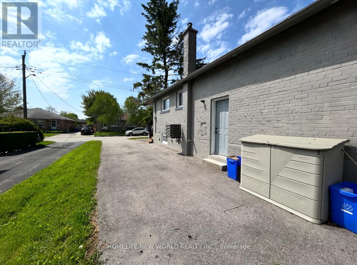 261 Silverbirch Drive, Newmarket, Ontario  L3Y 2Z6 - Photo 19 - N12187431
