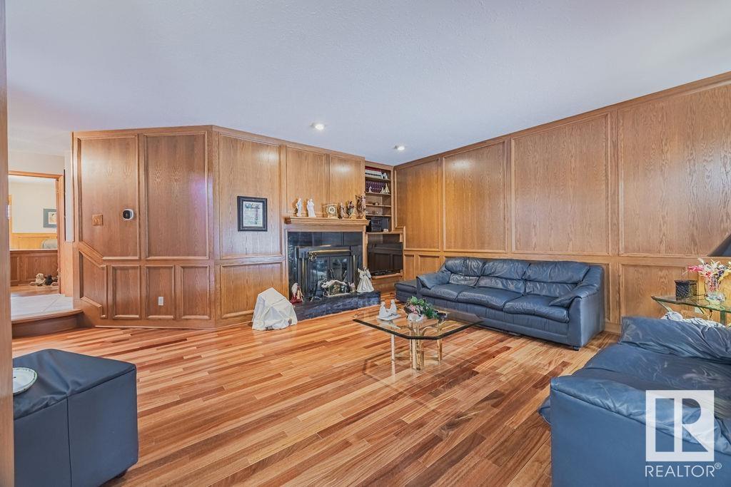 Property at 41 Ironwood DR image 2