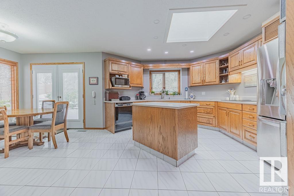 Property at 41 Ironwood DR image 5