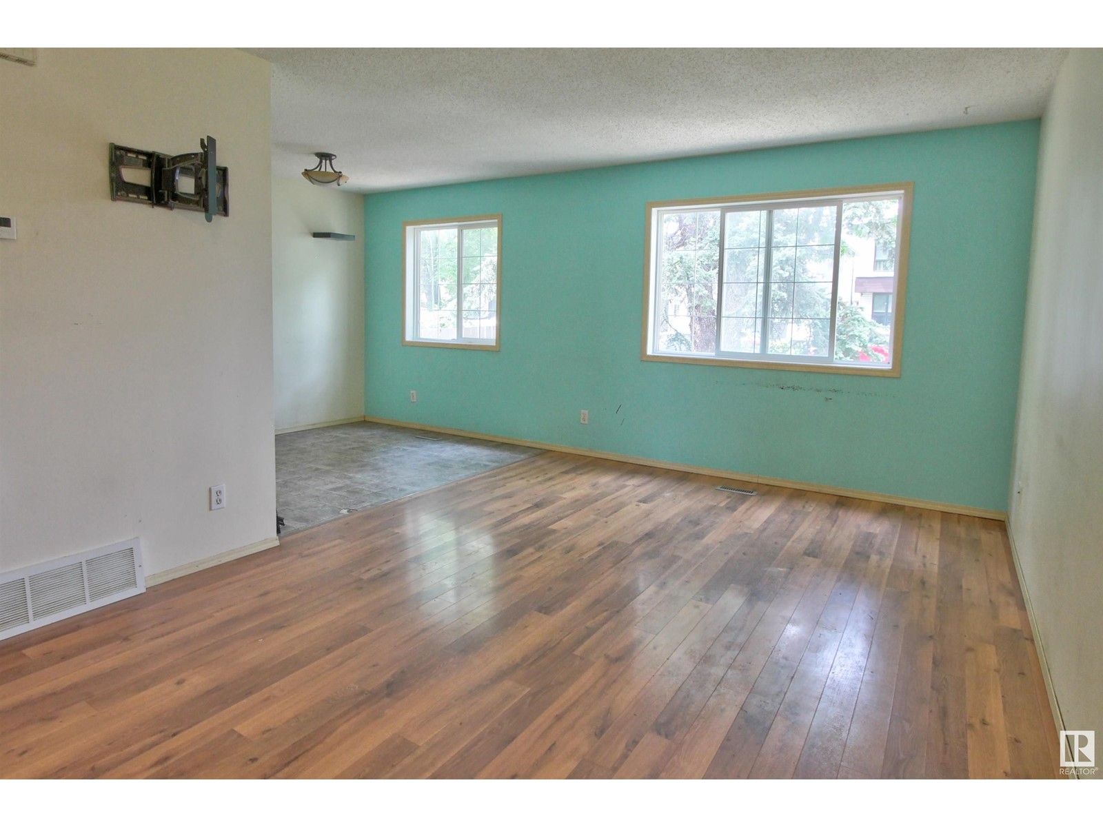 12137 123 St Nw, Edmonton, Alberta  T5L 0H4 - Photo 3 - E4439898