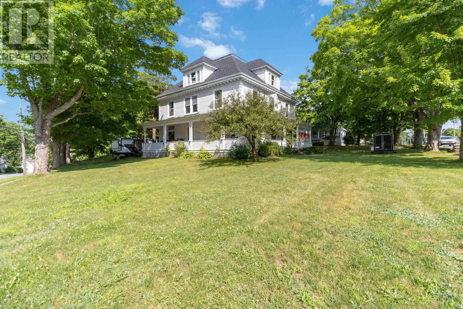 Property at 126 Queen Street image 1