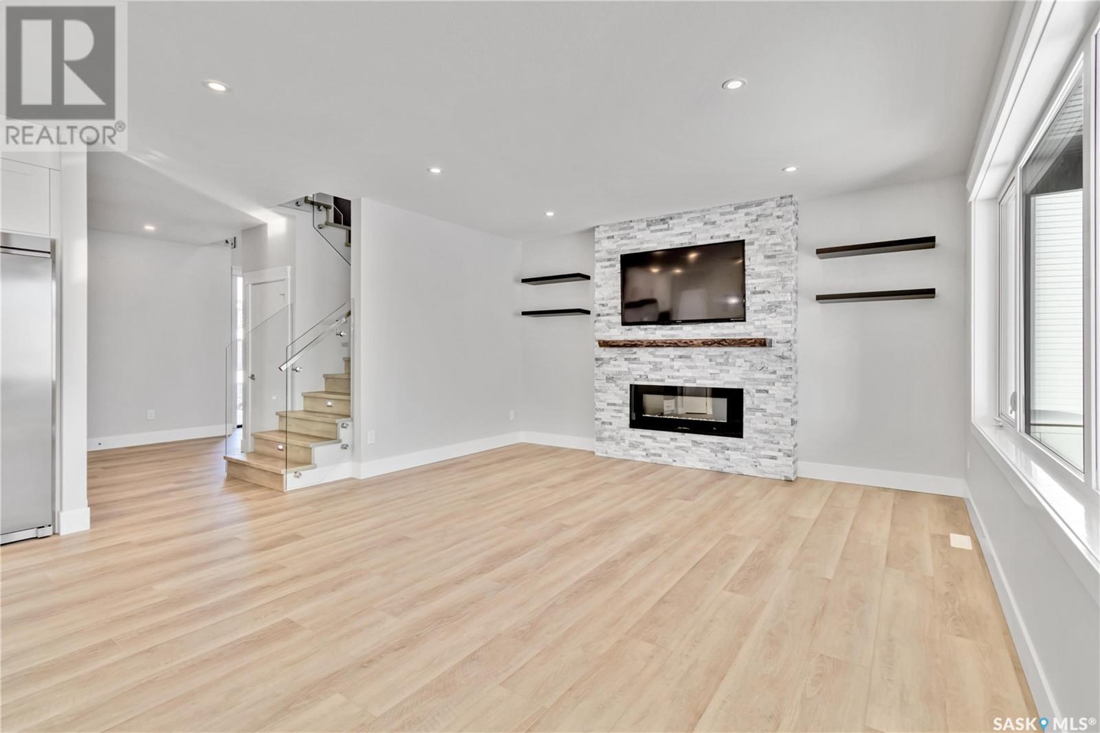 Property at 331 Woolf BAY image 5