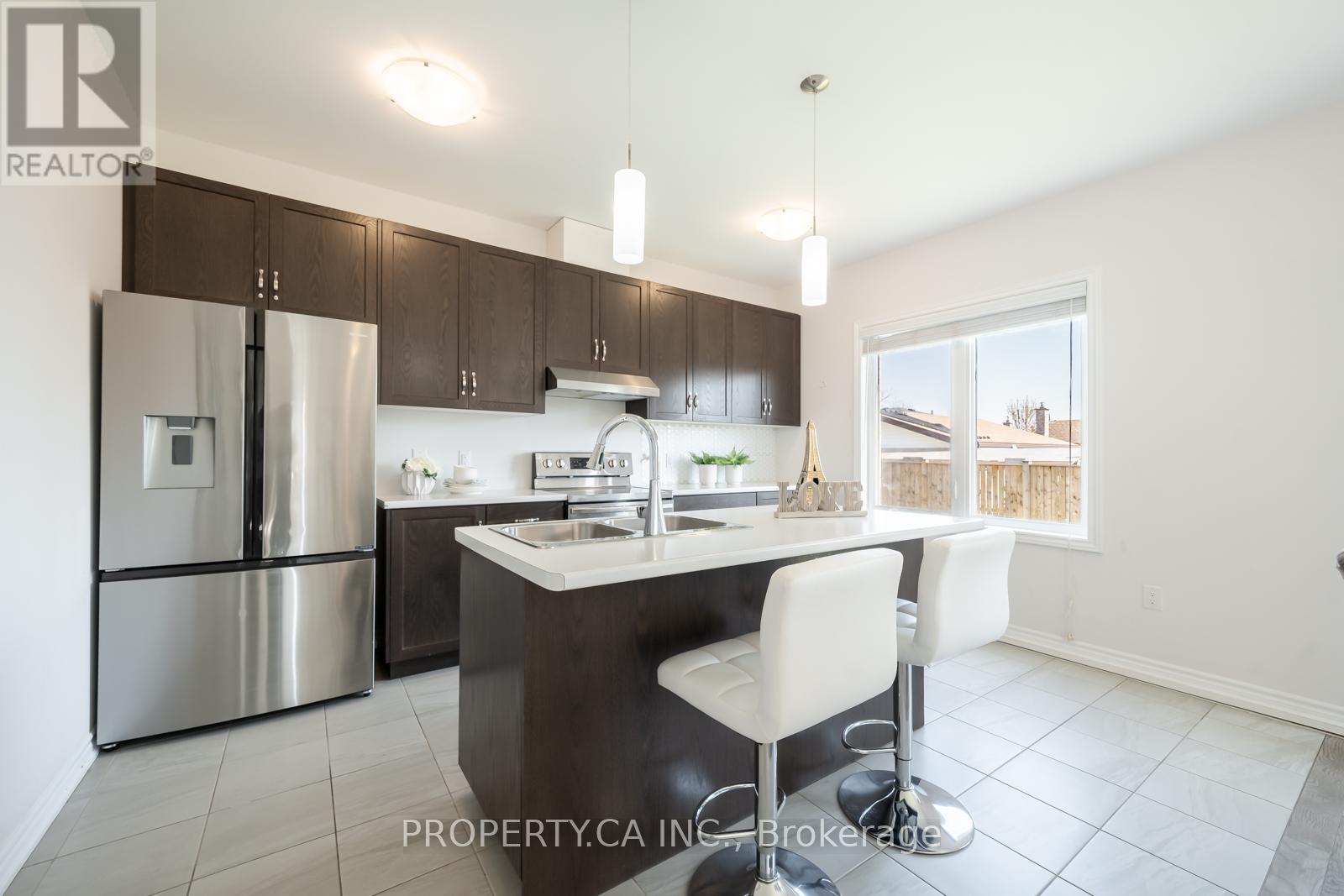 102 Bethune Avenue, Welland, Ontario  L3B 0H5 - Photo 10 - X12189358