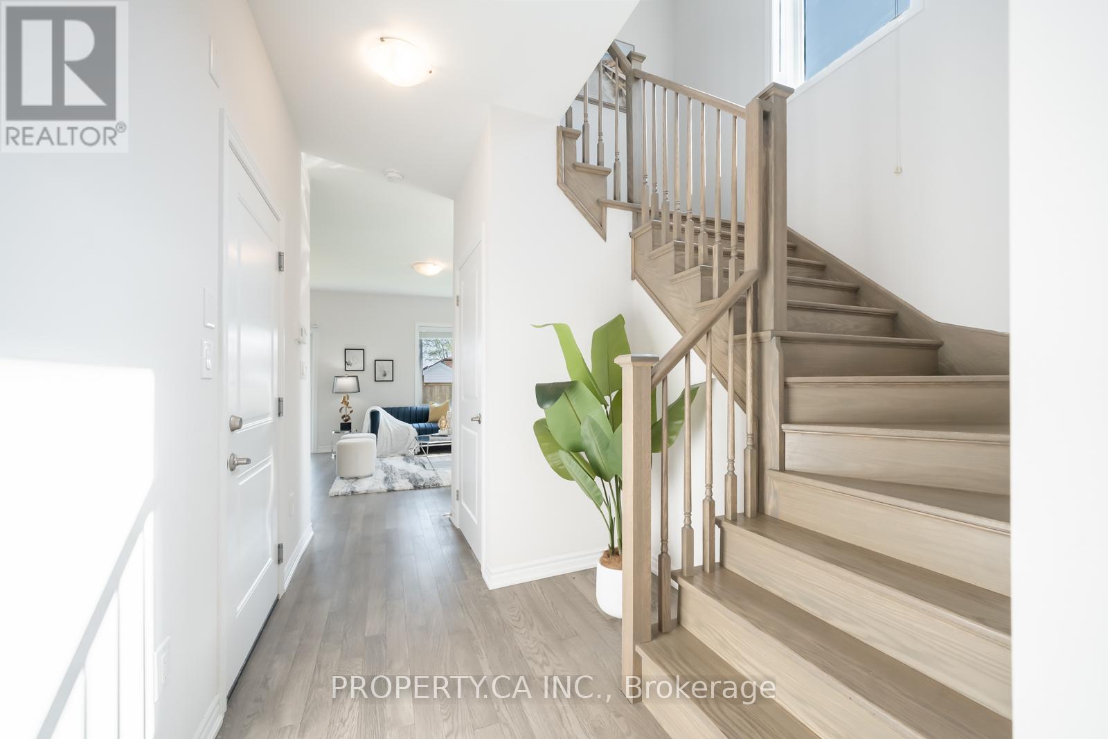 102 Bethune Avenue, Welland, Ontario  L3B 0H5 - Photo 5 - X12189358