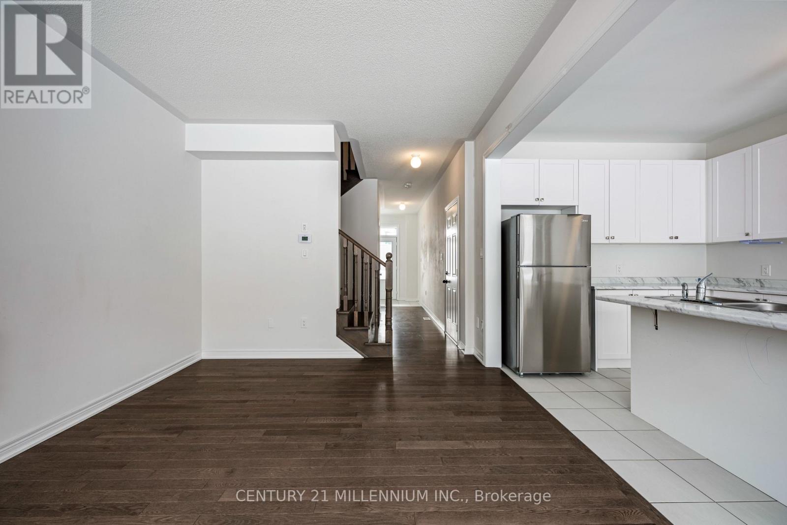 719 Potawatomi Crescent, Shelburne, Ontario  L9V 3Y4 - Photo 8 - X12189417