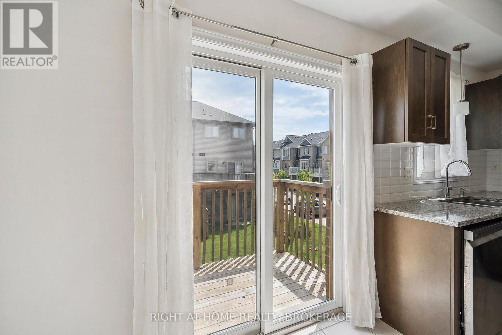 22 Barley Lane, Hamilton, Ontario  L9K 0K1 - Photo 16 - X12189440