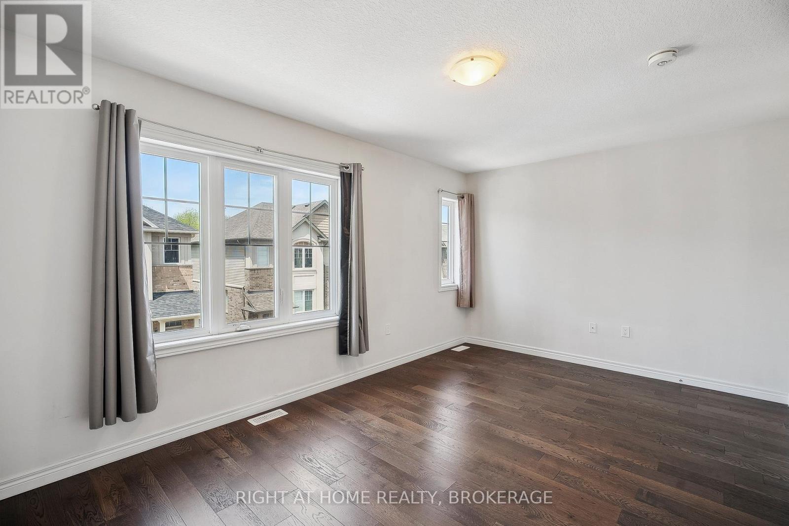 22 Barley Lane, Hamilton, Ontario  L9K 0K1 - Photo 17 - X12189440