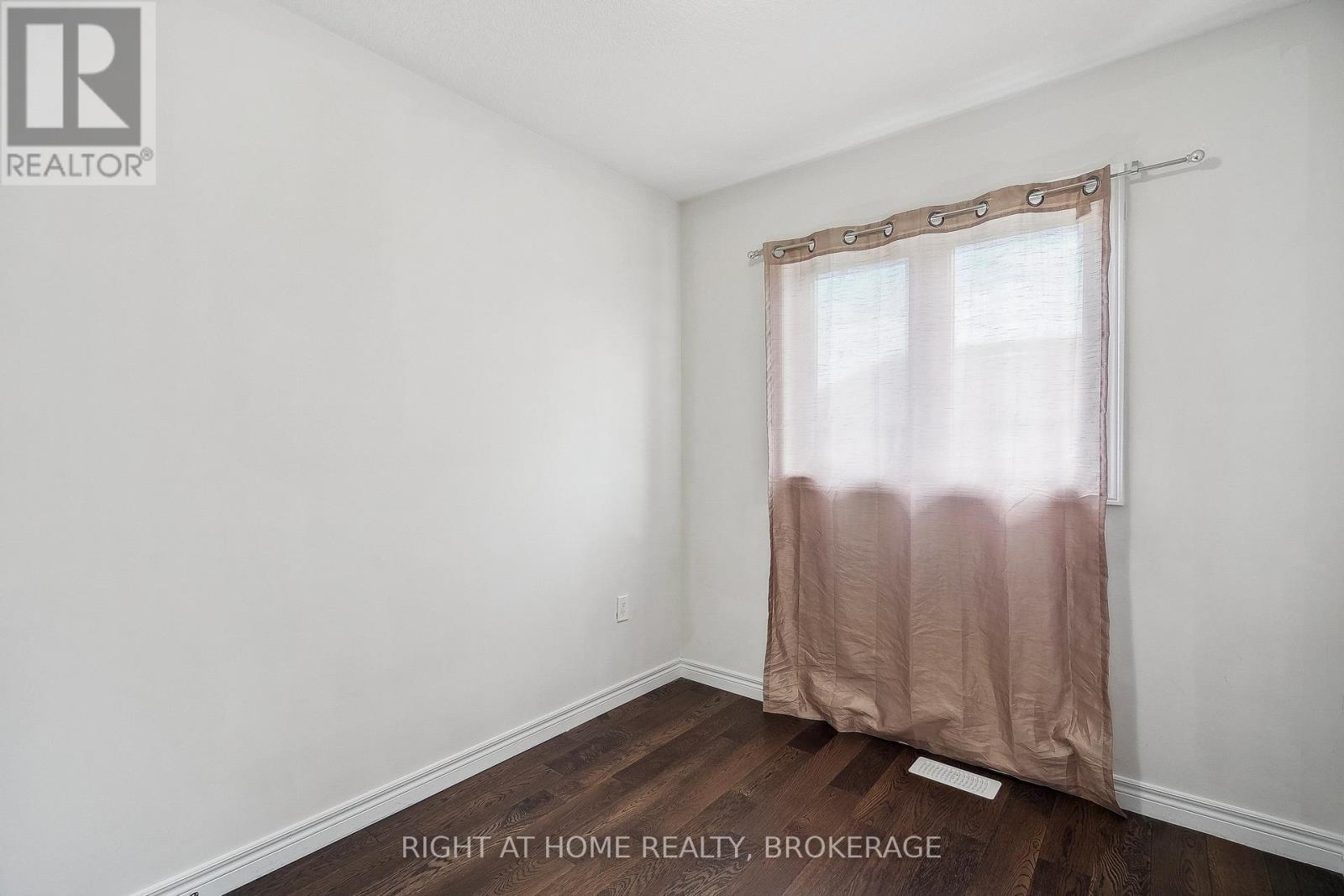 22 Barley Lane, Hamilton, Ontario  L9K 0K1 - Photo 21 - X12189440