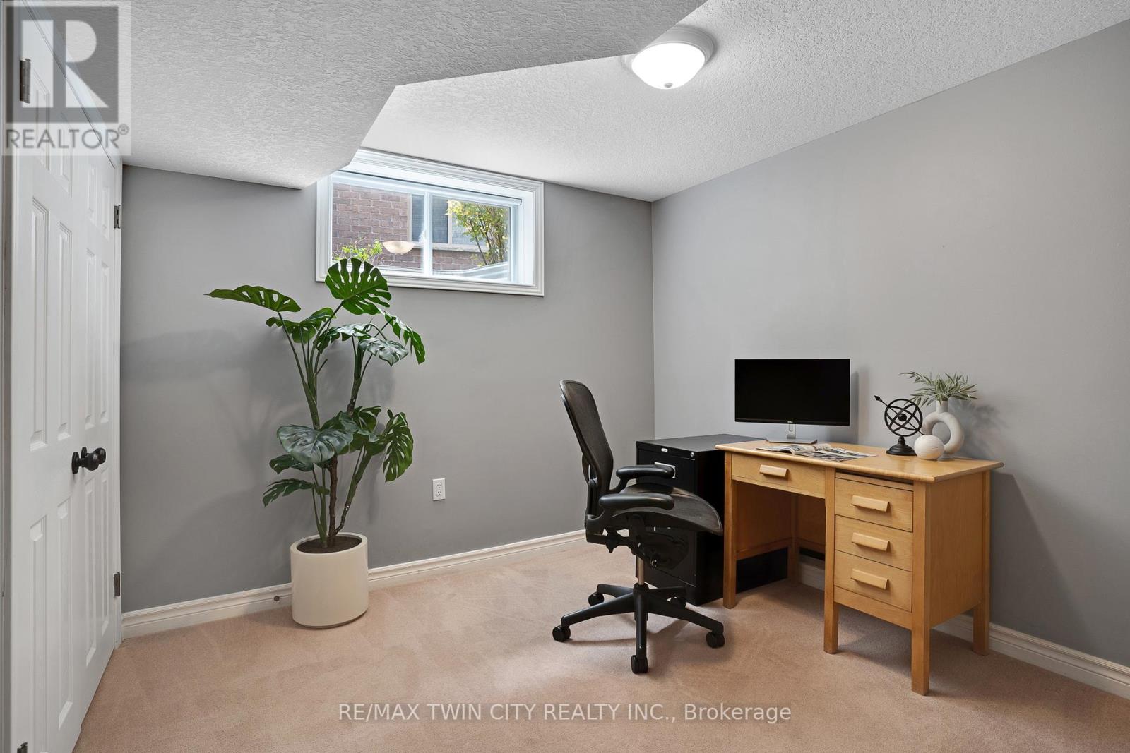 131 Keating Drive, Centre Wellington (Elora/salem), Ontario  N0B 1S0 - Photo 32 - X12189442