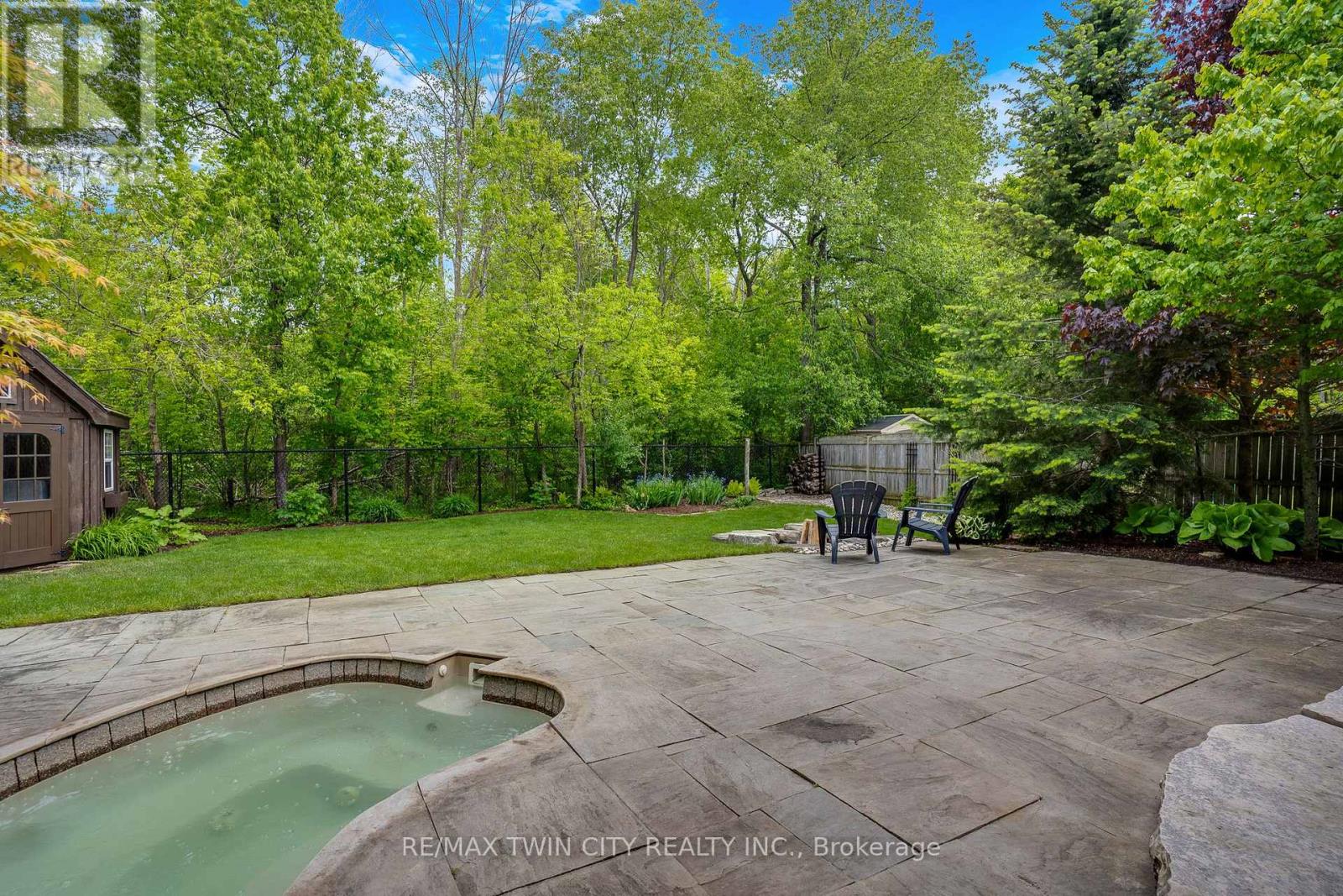 131 Keating Drive, Centre Wellington (Elora/salem), Ontario  N0B 1S0 - Photo 42 - X12189442