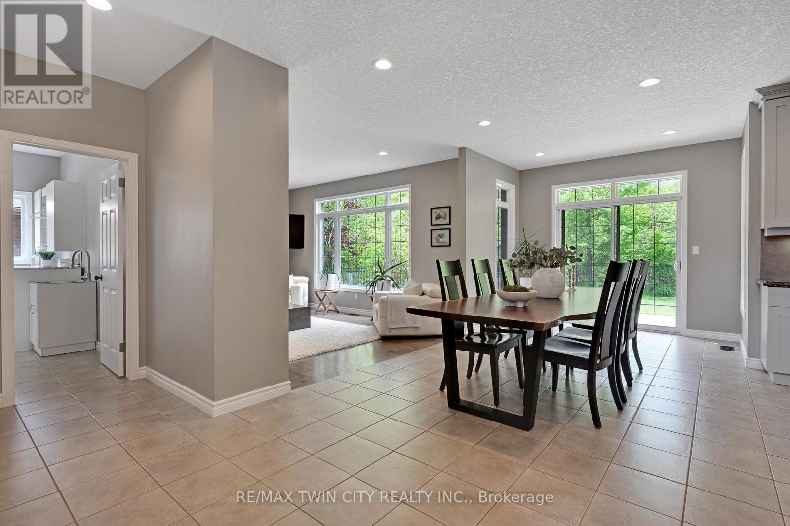 131 Keating Drive, Centre Wellington (Elora/salem), Ontario  N0B 1S0 - Photo 9 - X12189442