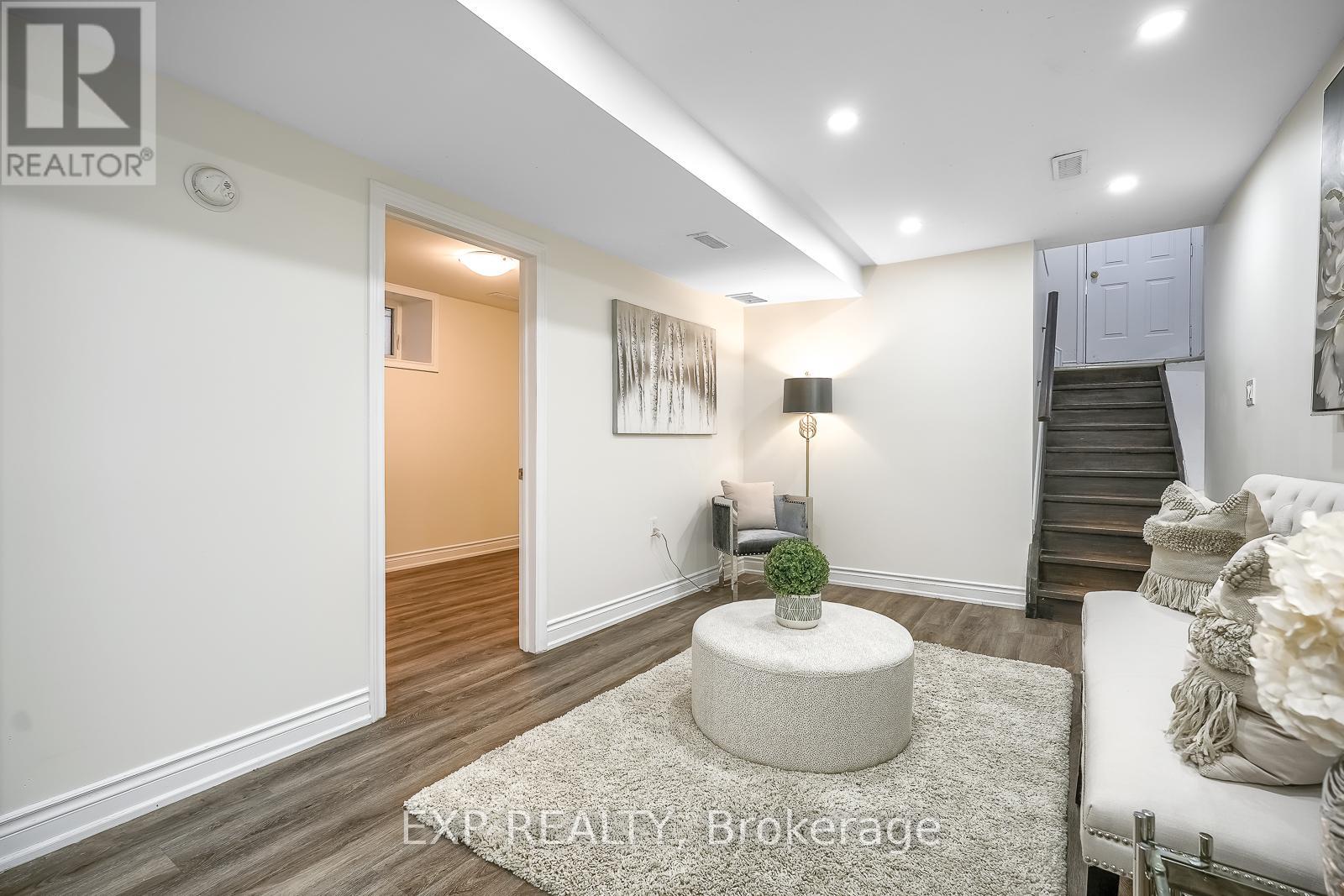 230 Mcanulty Boulevard, Hamilton (Crown Point), Ontario  L8H 3J1 - Photo 24 - X12189500