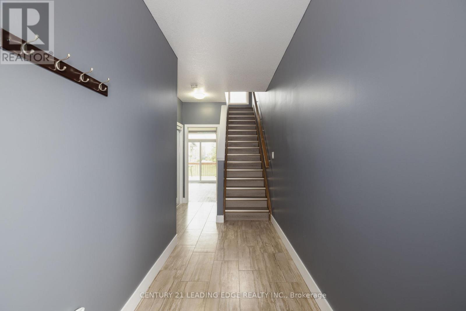 Photo 4 of 17 for 2080 Meadowgate Boulevard