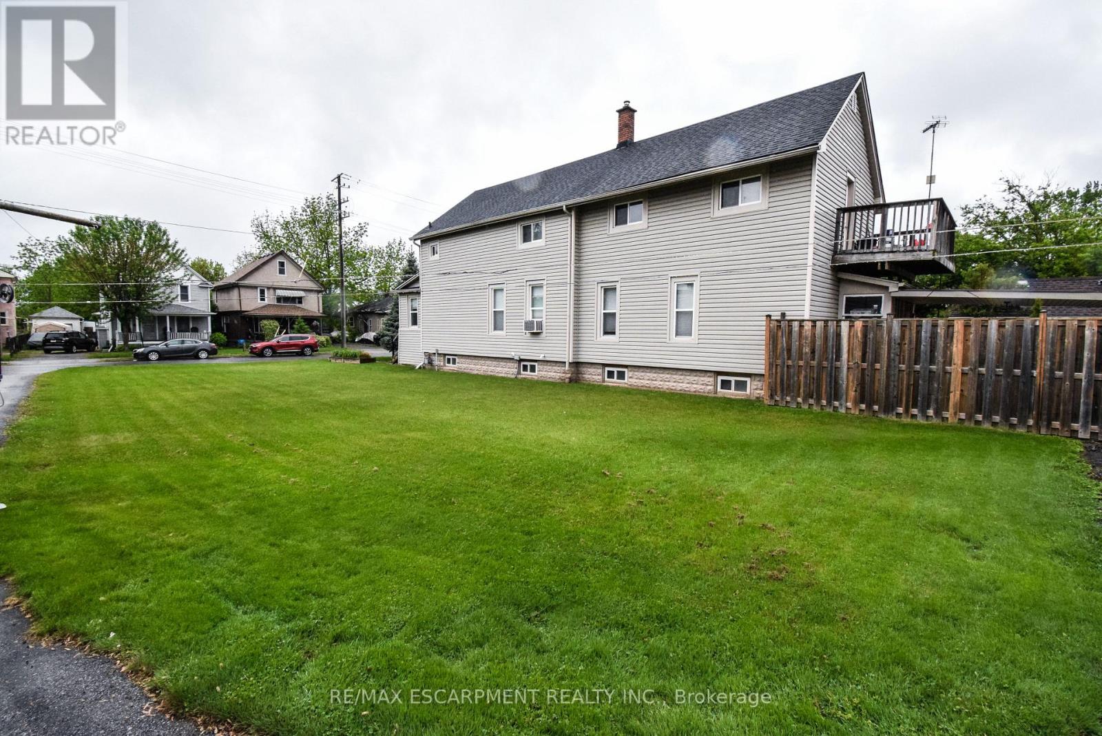 258 Hellems Avenue, Welland (Welland Downtown), Ontario  L3B 3B7 - Photo 15 - X12189523