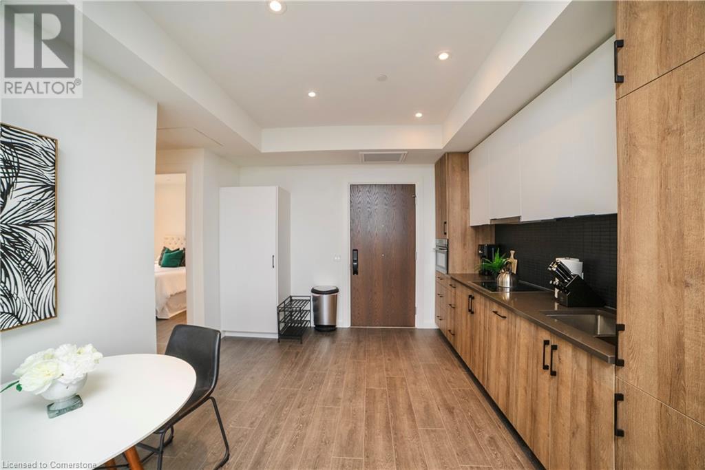 741 King Street W Unit# 1801, Kitchener, Ontario  N2G 1E5 - Photo 8 - 40736190
