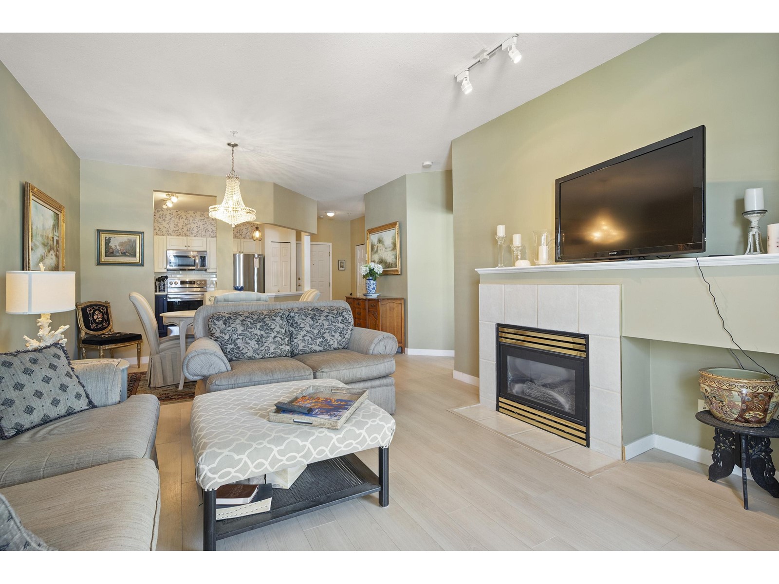 408 3176 Gladwin Road, Abbotsford, British Columbia  V2T 6R7 - Photo 7 - R3008402