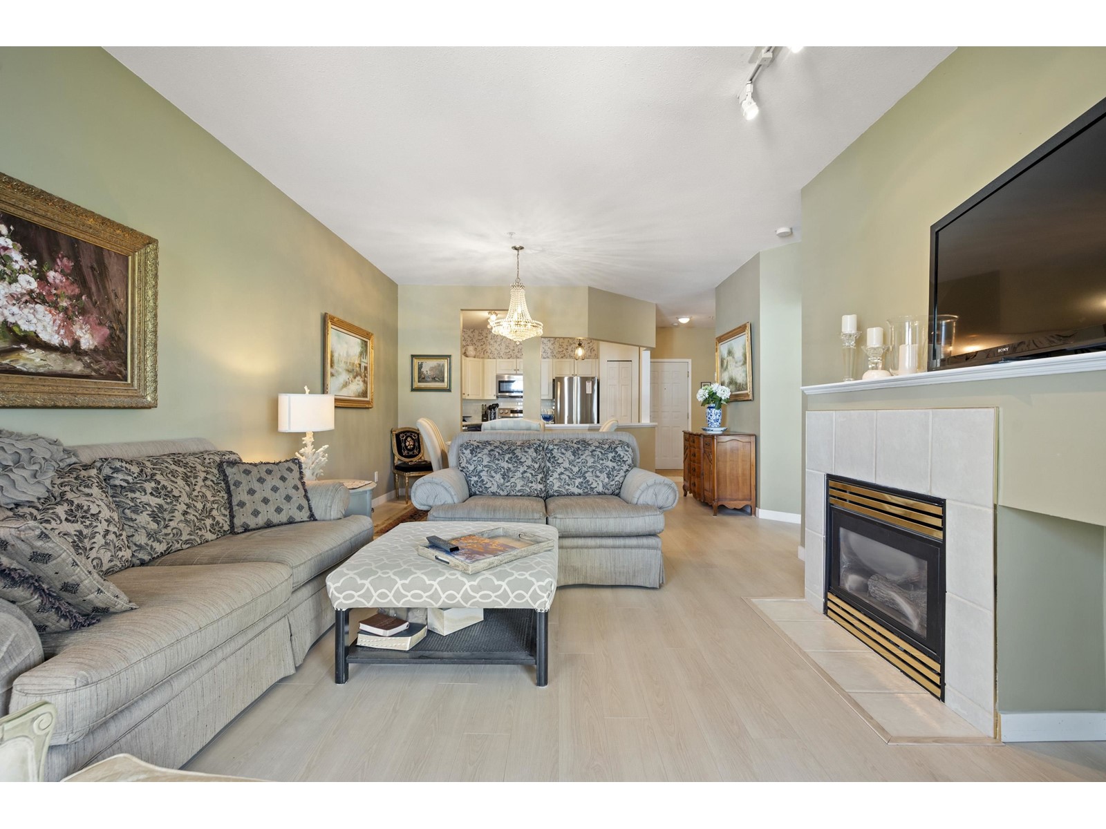 408 3176 Gladwin Road, Abbotsford, British Columbia  V2T 6R7 - Photo 6 - R3008402