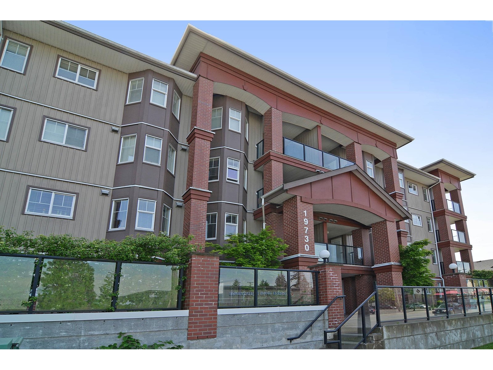 410 19730 56 AVENUE, langley, British Columbia