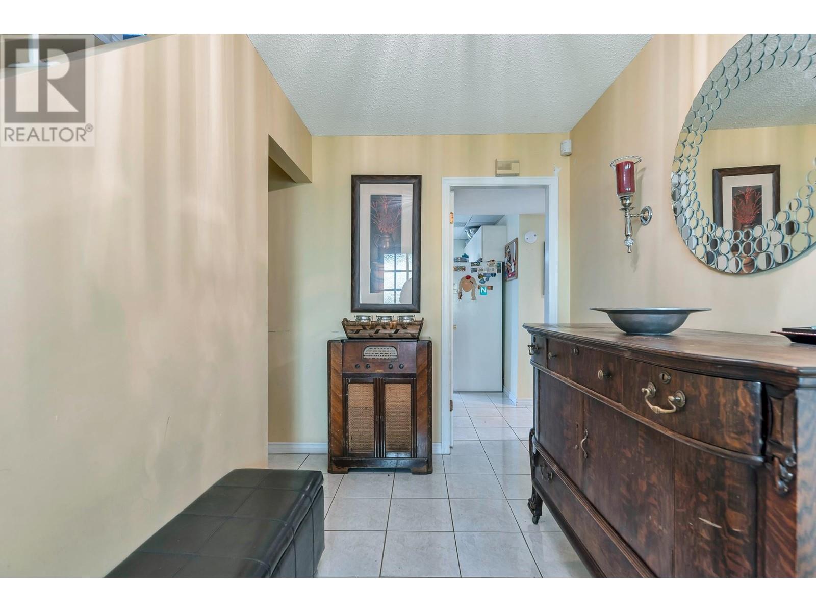 11900 Dewsbury Drive, Richmond, British Columbia  V6X 2Y7 - Photo 19 - R3009665