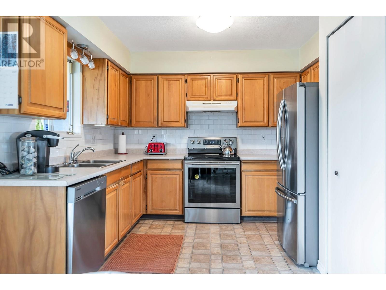 11900 Dewsbury Drive, Richmond, British Columbia  V6X 2Y7 - Photo 9 - R3009665
