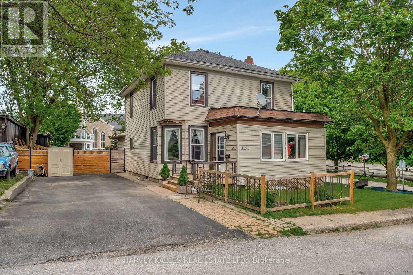 2 Jacksons Lane, Prince Edward County, Ontario  K0K 2T0 - Photo 1 - X12189665