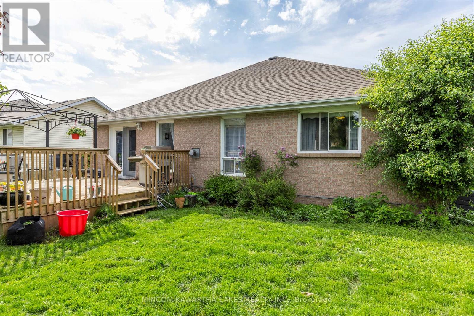 557 Westman Avenue, Peterborough West, Ontario  K9K 2E6 - Photo 32 - X12189719