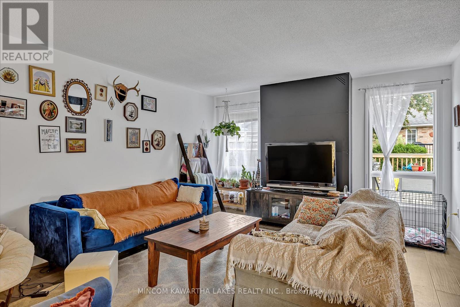 557 Westman Avenue, Peterborough West, Ontario  K9K 2E6 - Photo 6 - X12189719