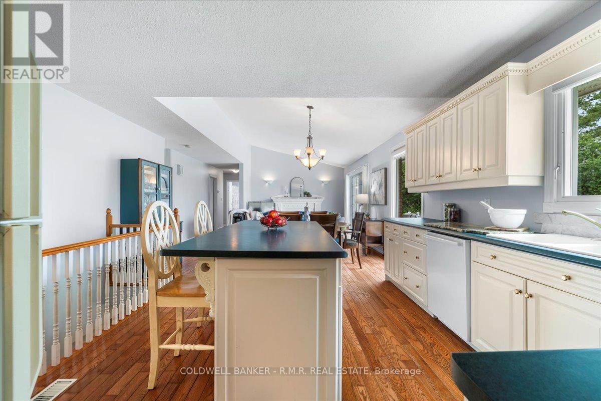 790 Hamilton Road, Quinte West, Ontario  K8N 4Z5 - Photo 10 - X12189733