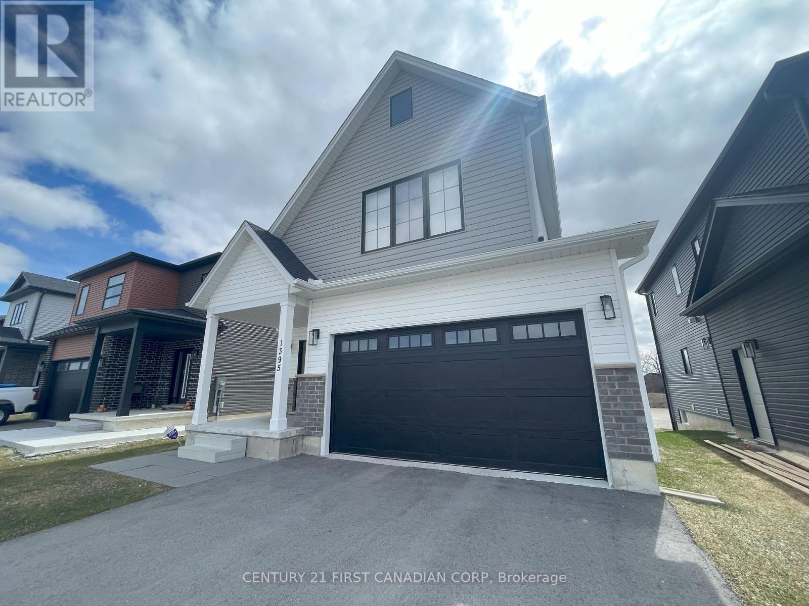 1395 Twilite Boulevard, London North, Ontario  N6G 0S8 - Photo 4 - X12189640