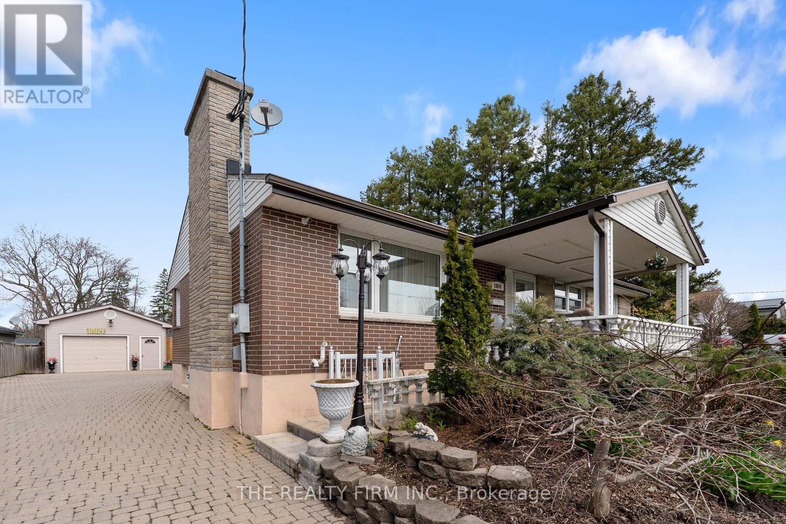 1864 Parkhurst Avenue, London East, Ontario  N5V 2C3 - Photo 4 - X12189760
