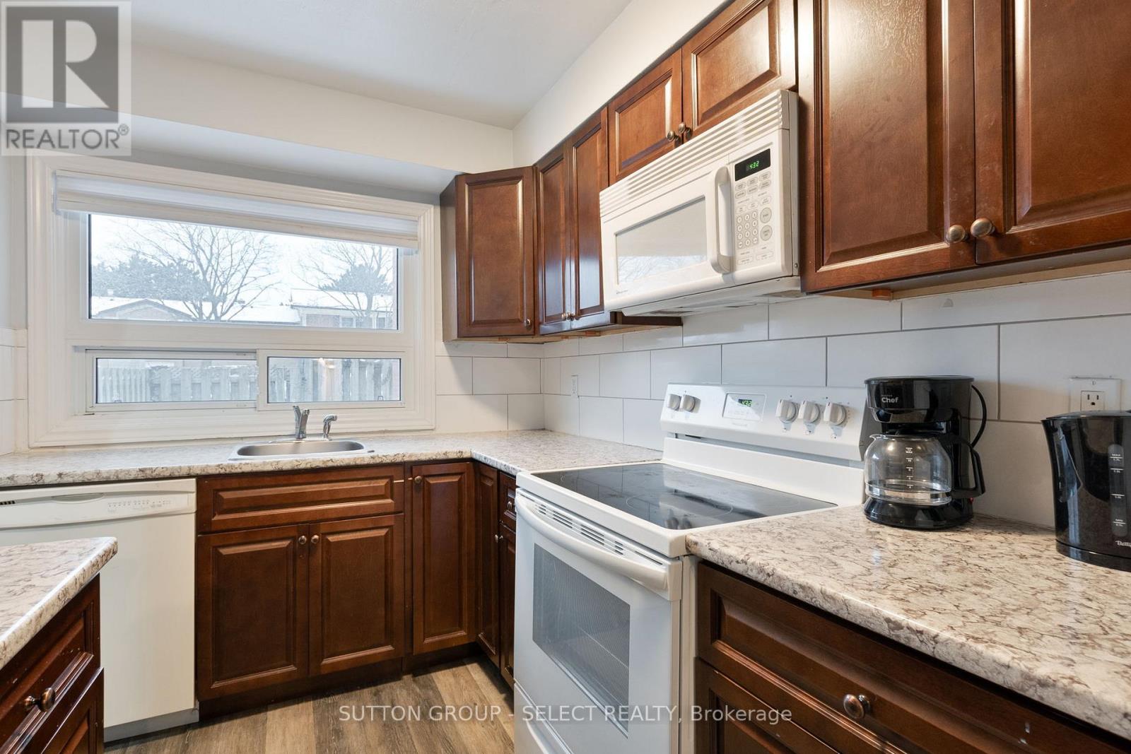 1010 Kipps Lane, London East, Ontario  N5Y 4S5 - Photo 10 - X12189766