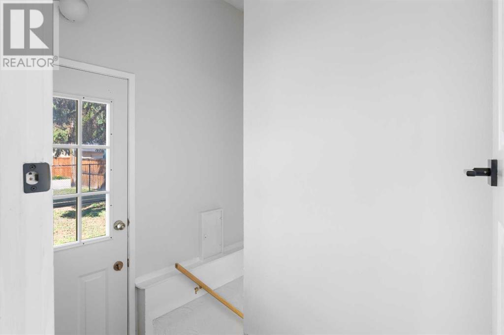 101 Marbrooke Circle Ne, Calgary, Alberta  T2A 2W7 - Photo 20 - A2223860