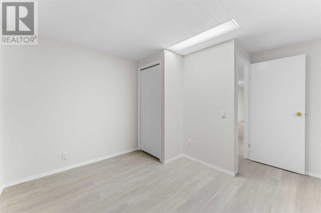 101 Marbrooke Circle Ne, Calgary, Alberta  T2A 2W7 - Photo 34 - A2223860