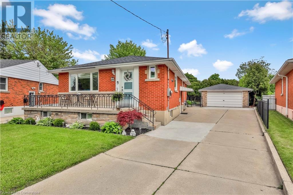 79 Castlefield Drive, Hamilton, Ontario  L8T 3R1 - Photo 3 - 40736183