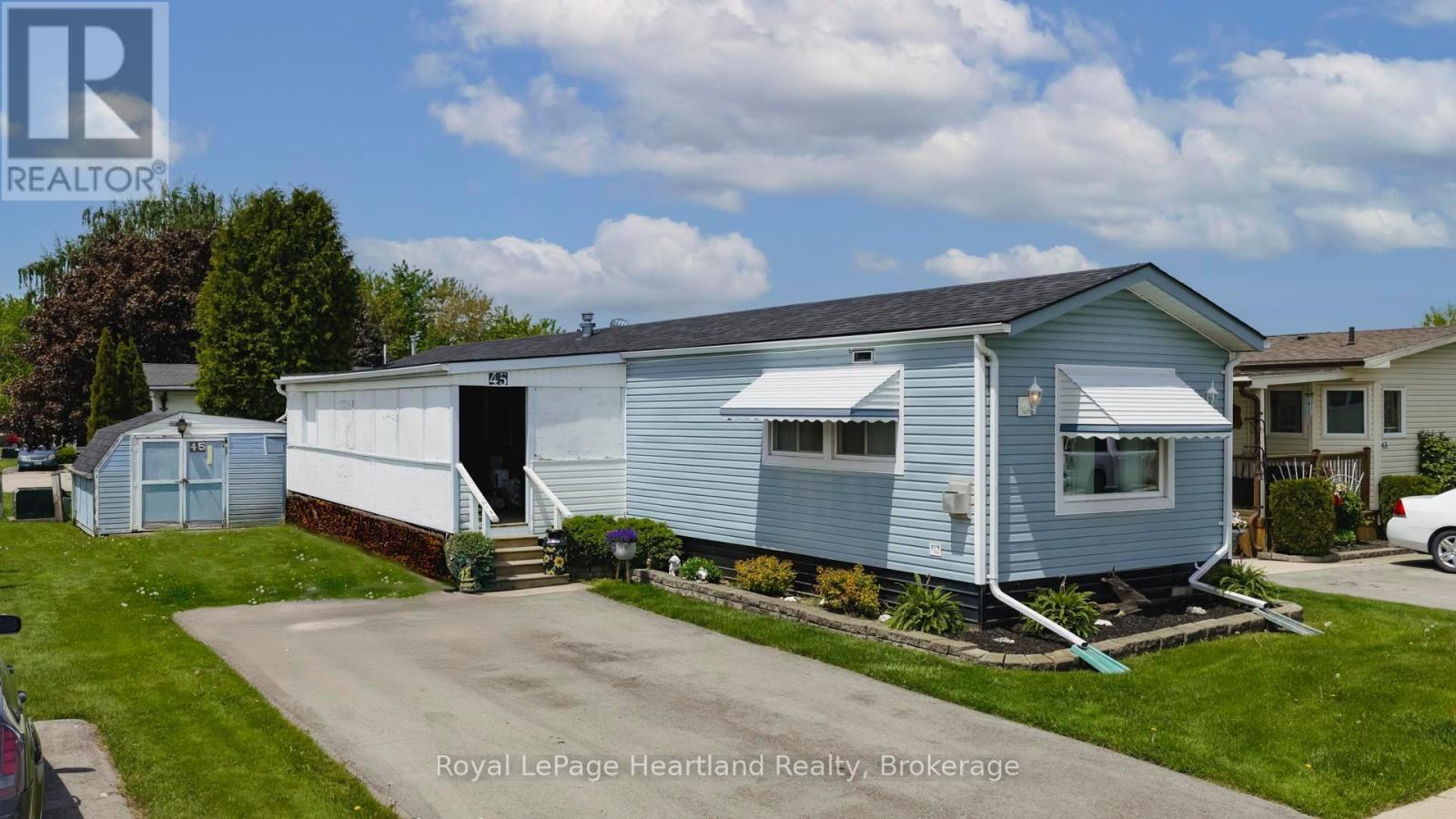 45 REDFORD DRIVE, South Huron, Ontario